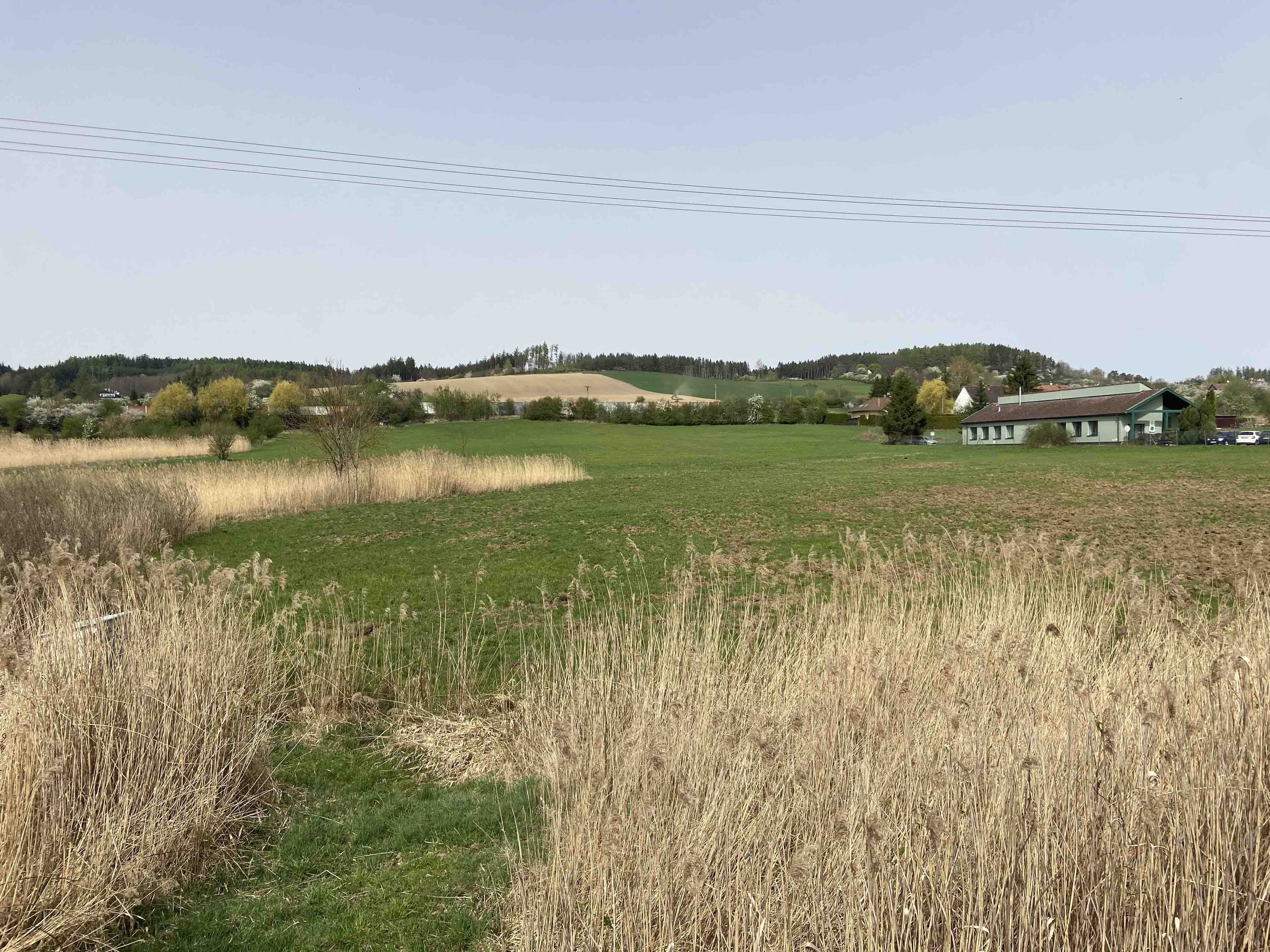 Pozemek Možnost až tří pozemků pro malou komunitu lidí v Mýtě nedaleko Rokycan.