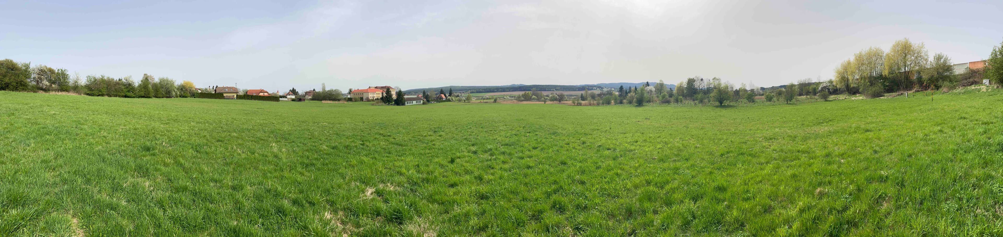 Pozemek Možnost až tří pozemků pro malou komunitu lidí v Mýtě nedaleko Rokycan.